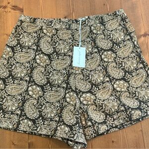 NWT Julia Amory Kelly Shorts- Loon Paisley